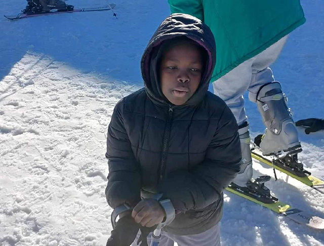 service-section-image-4